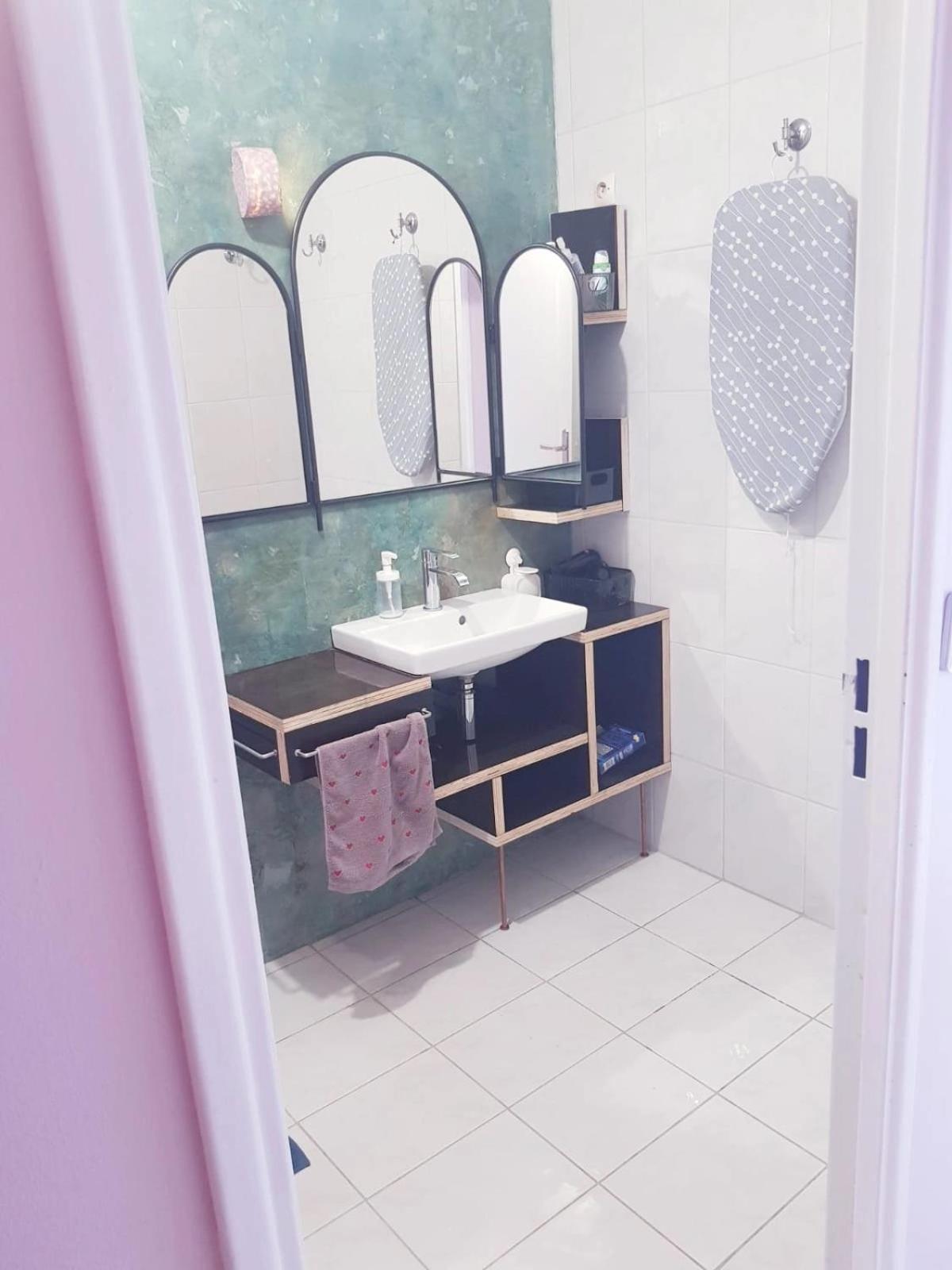 Chambre Famille D'Accueil Entre Paris Et Disney Douze Minutes Centre Paris Quinze Euros De Plus Pour Frais De Menage Neuilly-sur-Marne Exterior photo